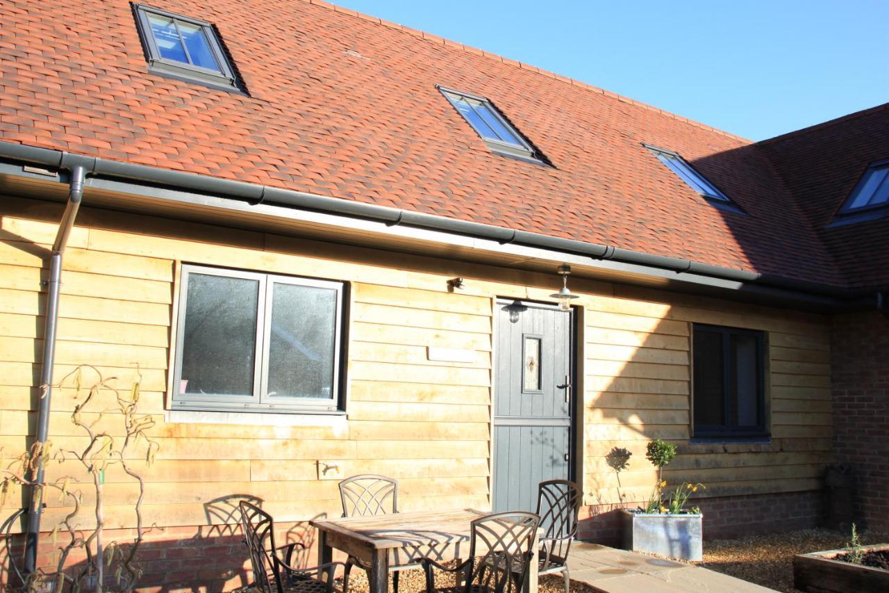 Charming And Luxury Retreats On Our Farm Villa Billingshurst Buitenkant foto