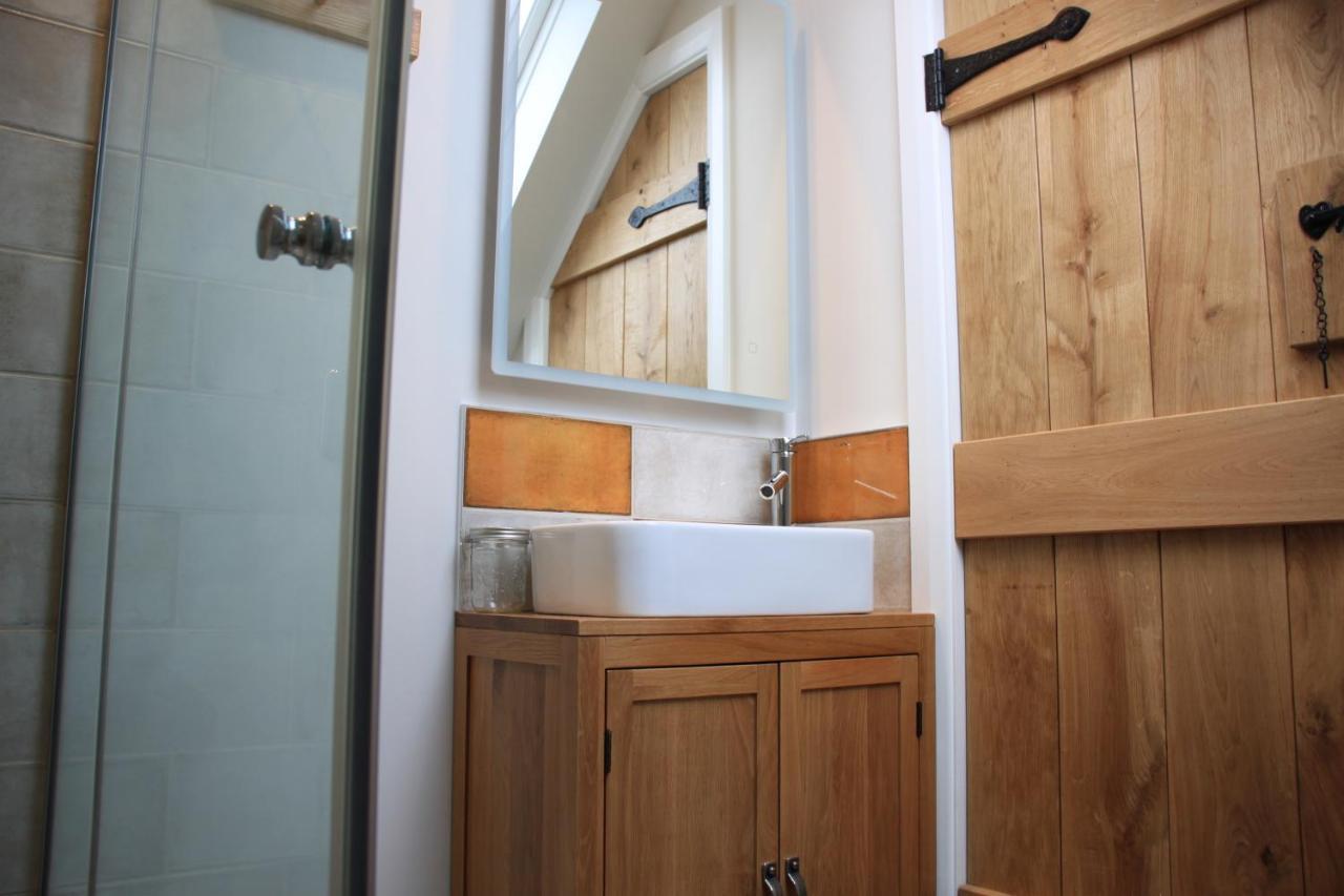 Charming And Luxury Retreats On Our Farm Villa Billingshurst Buitenkant foto